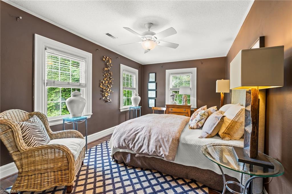 405 Edgedale Drive High Point, NC 27262 - Photo 25 of 38