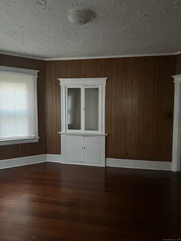 $1,400 | 54 Cabot Street, Hartford, CT 06112