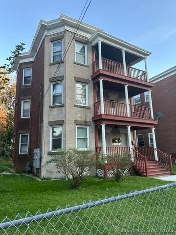 $1,400 | 54 Cabot Street, Hartford, CT 06112