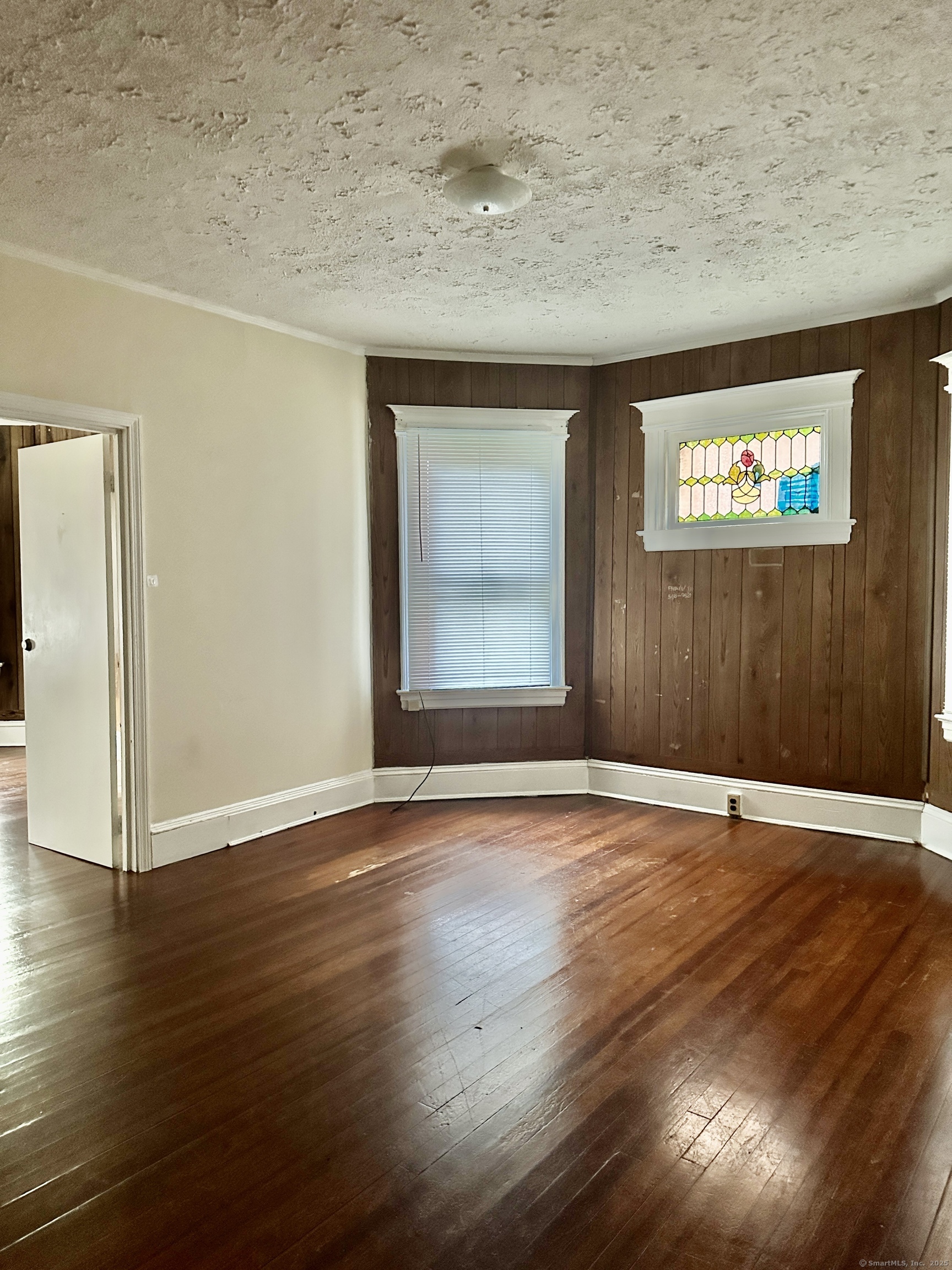 54 Cabot Street Hartford, CT 06112 - Photo 2 of 15