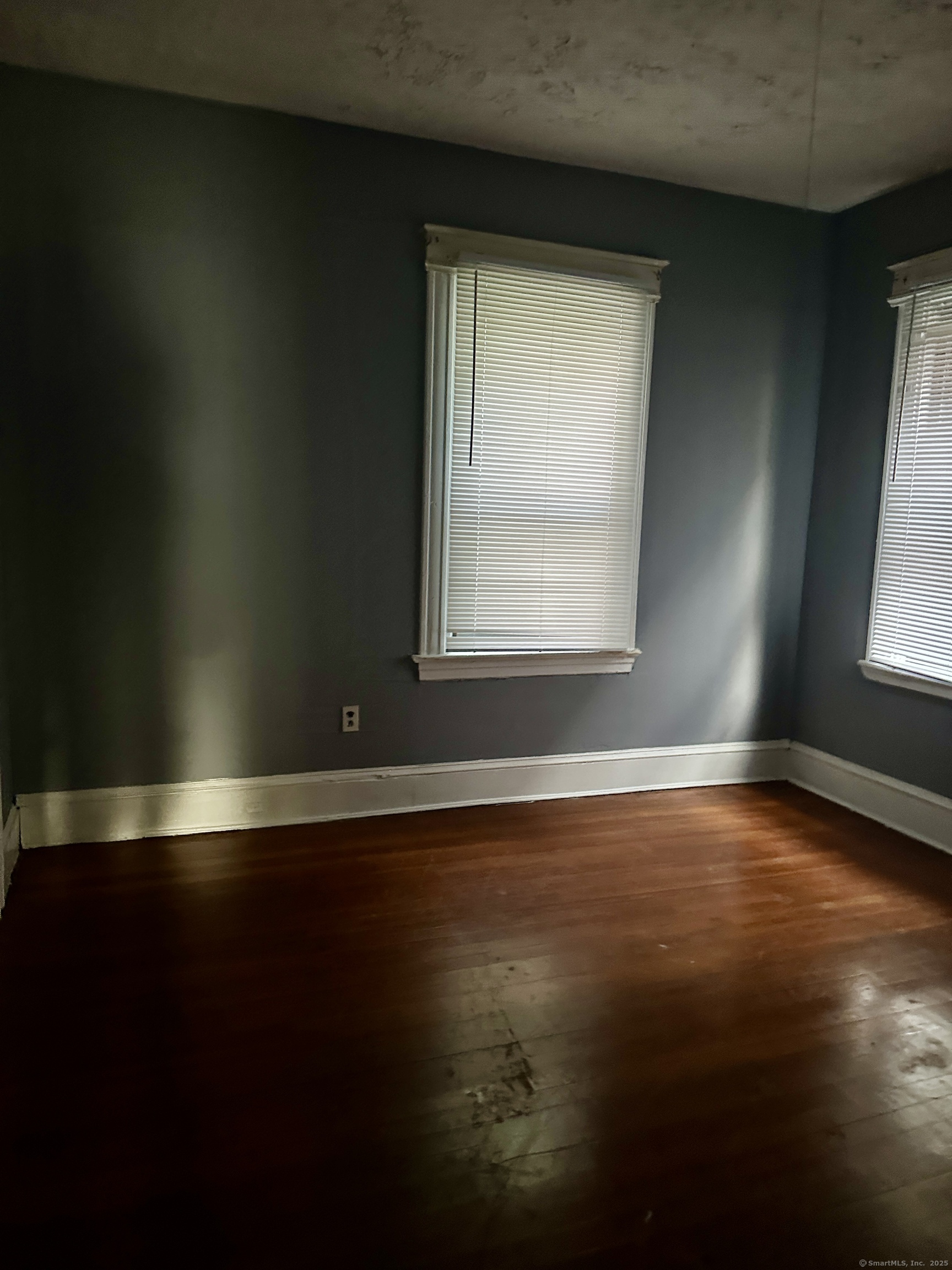 54 Cabot Street Hartford, CT 06112 - Photo 9 of 15