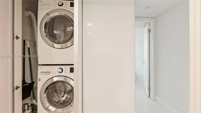 $1,699,000 | 3 Grove Isle Drive, Unit C1407, Miami, FL 33133