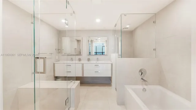 $1,699,000 | 3 Grove Isle Drive, Unit C1407, Miami, FL 33133