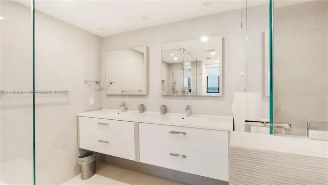 $1,699,000 | 3 Grove Isle Drive, Unit C1407, Miami, FL 33133