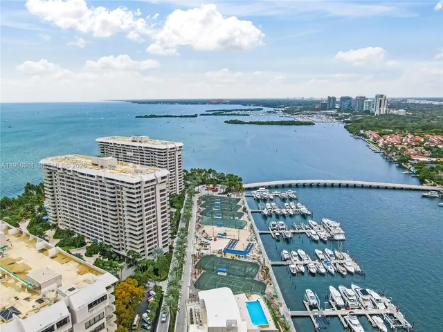 $1,699,000 | 3 Grove Isle Drive, Unit C1407, Miami, FL 33133