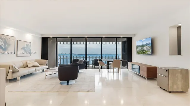 $1,699,000 | 3 Grove Isle Drive, Unit C1407, Miami, FL 33133