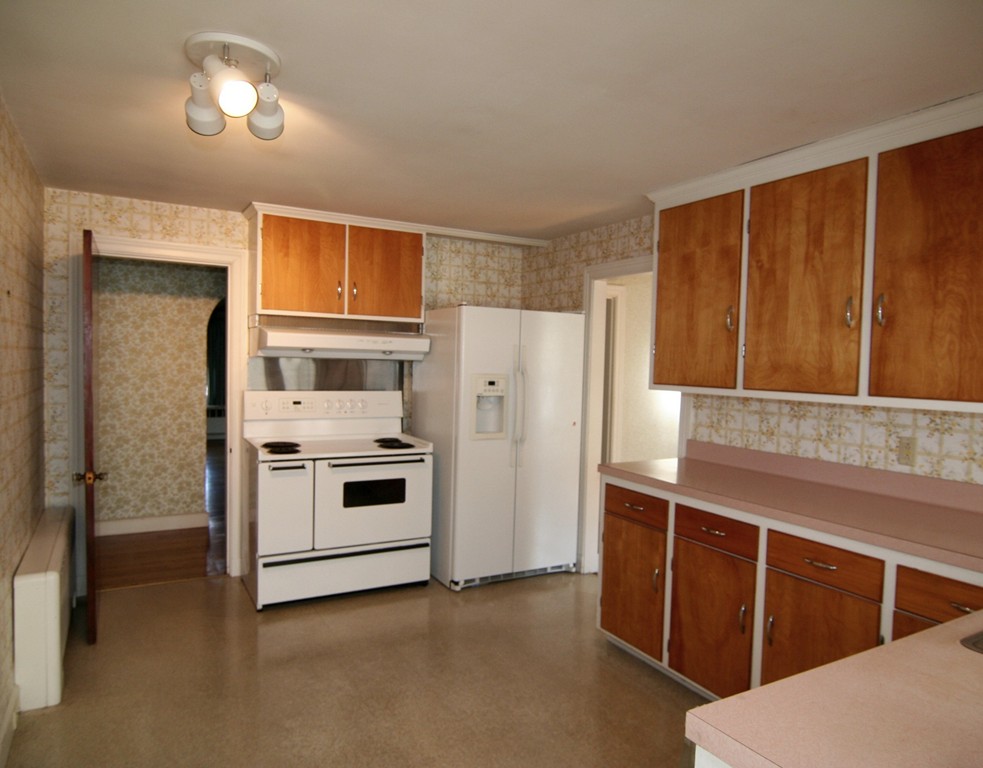 30 Hawley Road Wakefield, MA 01880 - Photo 5 of 11 Gallery Image 5