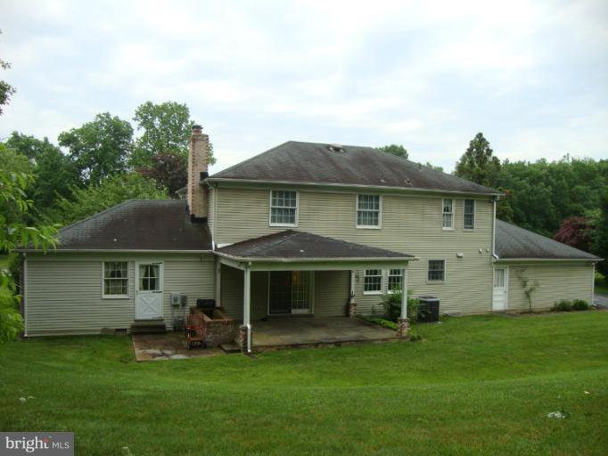 304 East Ridgely Road Lutherville-Timonium, MD 21093 - Photo 6 of 30 Exterior (Rear)