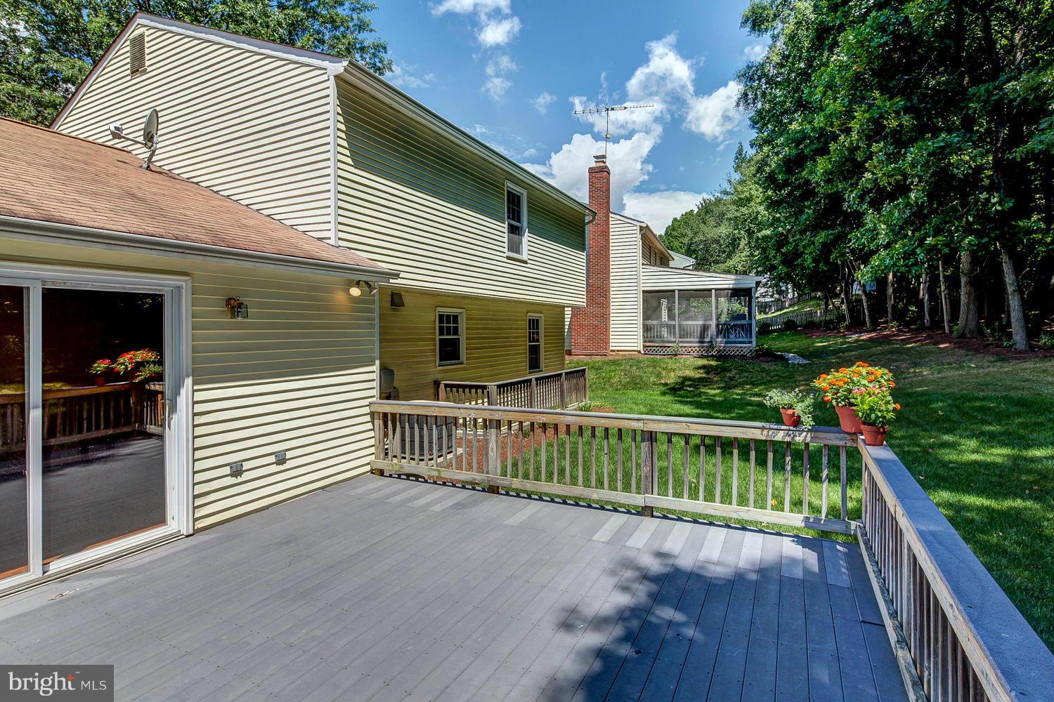 7611 Trail Run Road Falls Church, VA 22042 - Photo 26 of 30 Exterior (Rear)