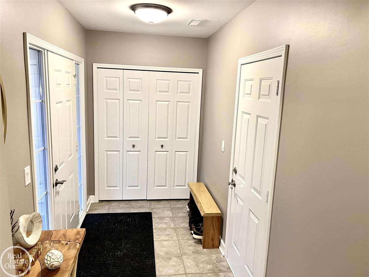 45757 Heather Ridge Drive Macomb, MI 48044 - Photo 5 of 27 50061243-4.JPG