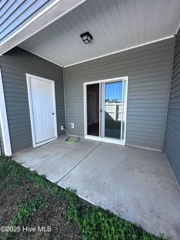 $1,500 | 606 Jacks Xing Drive, Hubert, NC 28539