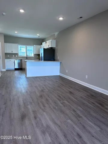 $1,500 | 606 Jacks Xing Drive, Hubert, NC 28539