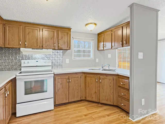 $179,900 | 1266 Price Hollow, Lenoir, NC 28645