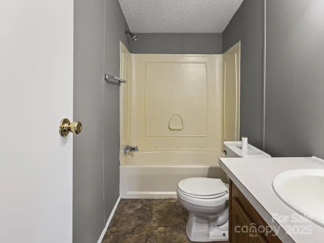 $179,900 | 1266 Price Hollow, Lenoir, NC 28645