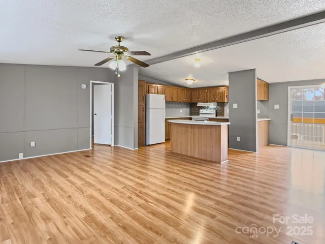 $179,900 | 1266 Price Hollow, Lenoir, NC 28645