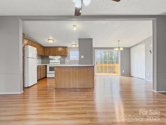 $179,900 | 1266 Price Hollow, Lenoir, NC 28645