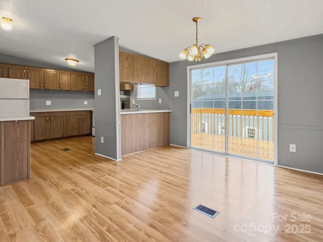 $179,900 | 1266 Price Hollow, Lenoir, NC 28645