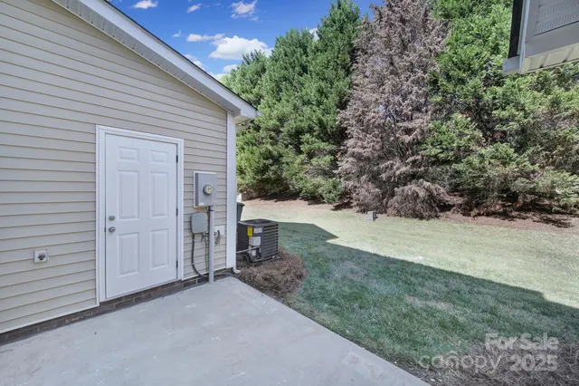 a view of outdoor space and front view of a house