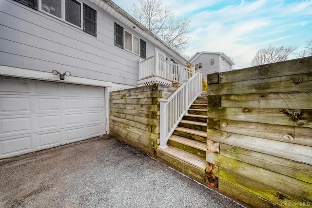 $699,900 | 96 Duelk Avenue, Monroe, NY 10950