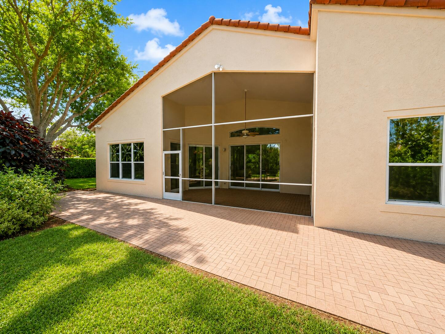 6525 Garde Road Boynton Beach, FL 33472 - Photo 4 of 50 D15B3C76-B23C-4487-8732-FFC49C4AC867