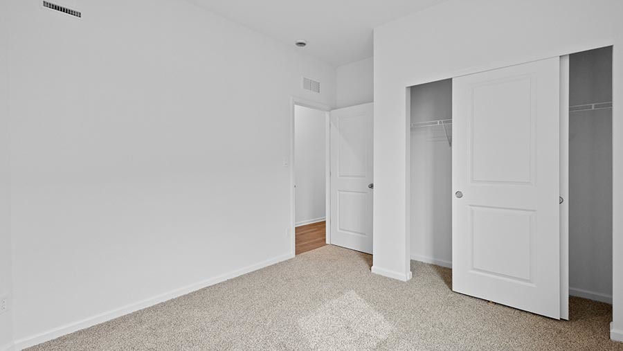 2909 Old Castle Road Joliet, IL 60435 - Photo 14 of 20 Gallery Image 14