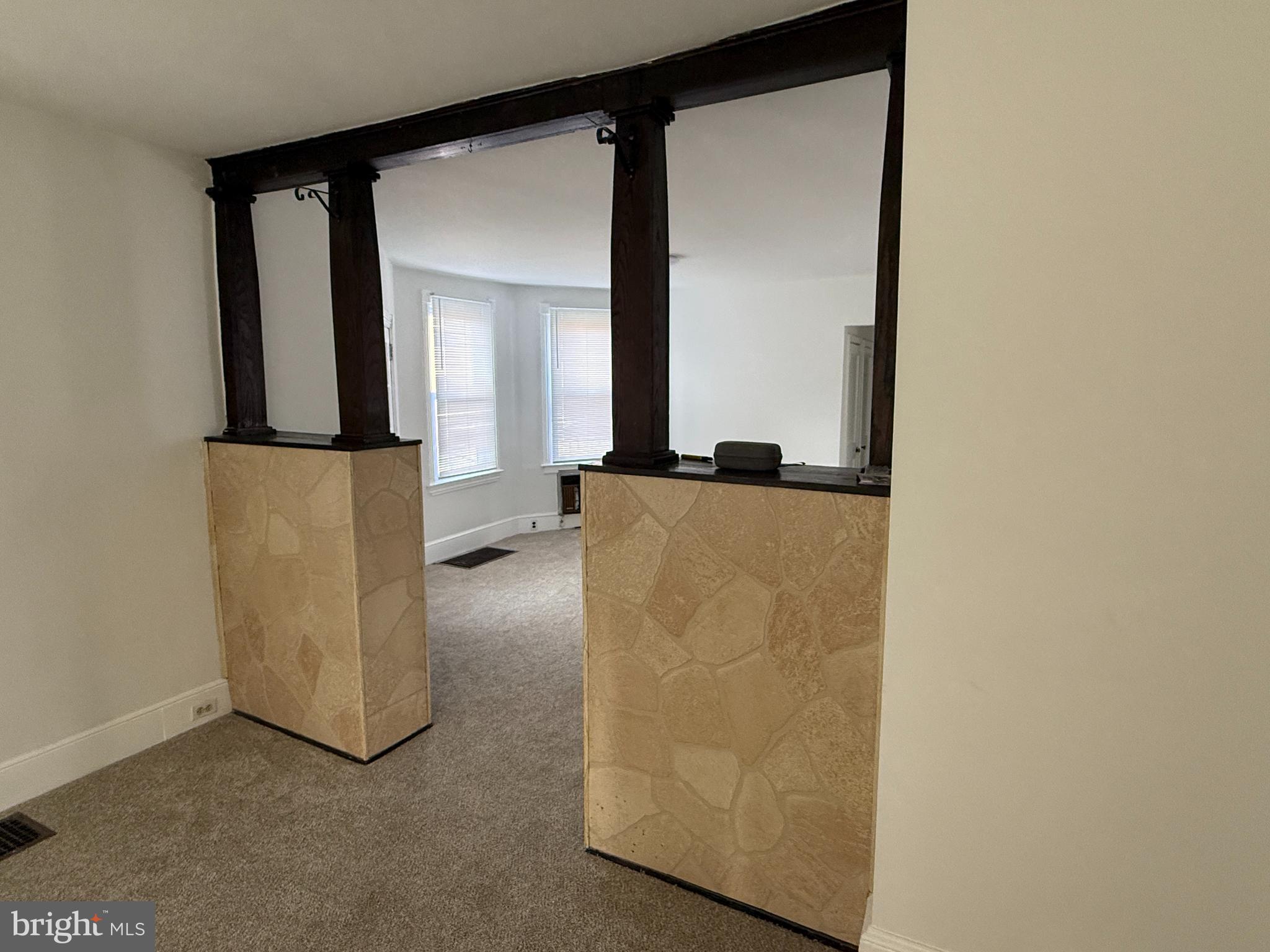 310 North Dupont Road Wilmington, DE 19804 - Photo 7 of 34