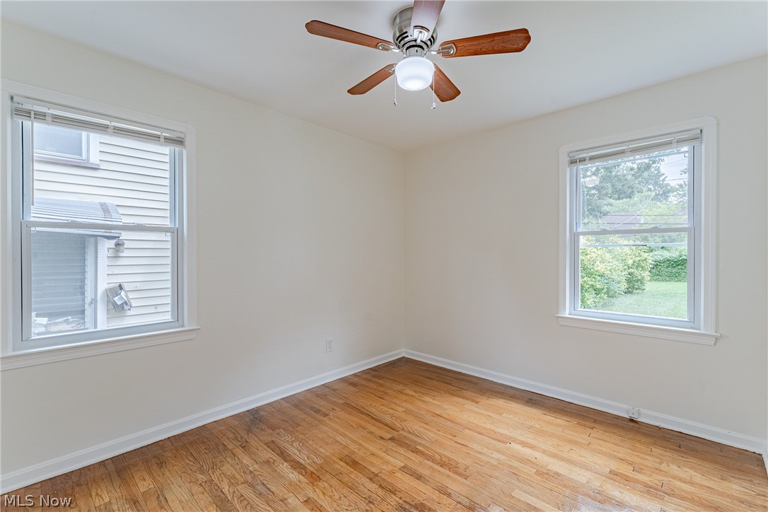 4357 Ingleside Road Cleveland, OH 44128 - Photo 12 of 25 Gallery Image 12