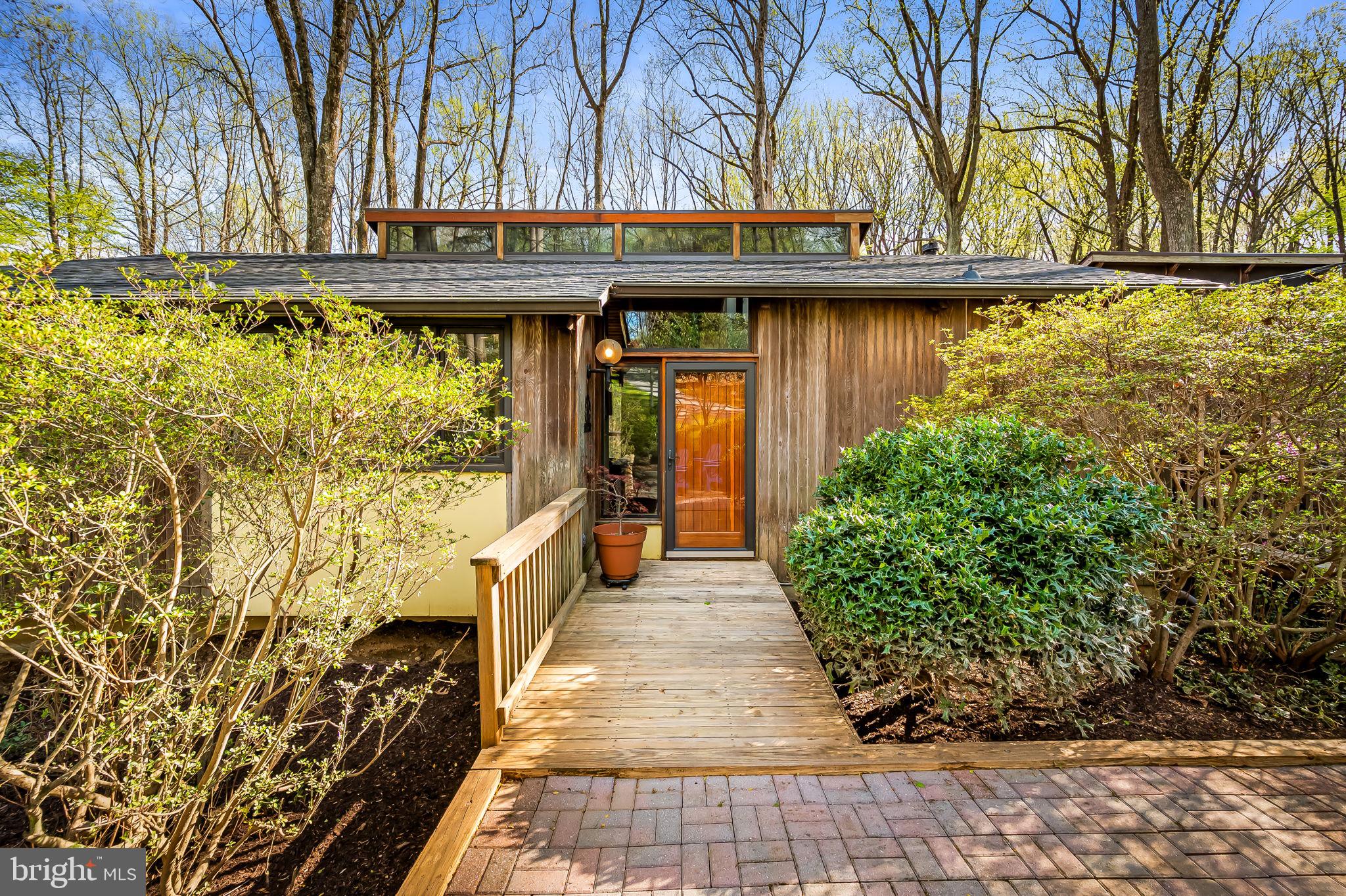 1115 High Country Road Towson, MD 21286 - Photo 3 of 71