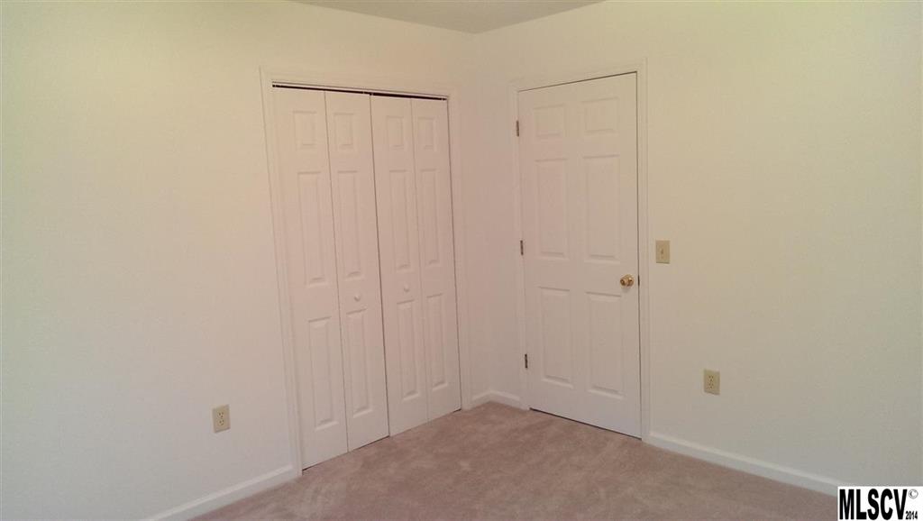 3480 Raintree Drive Hudson, NC 28638 - Photo 9 of 20 Gallery Image 9