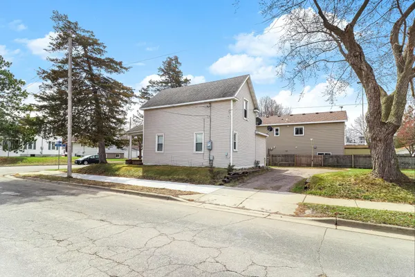 $179,900 | 157 9th Avenue North, Waite Park, MN 56387