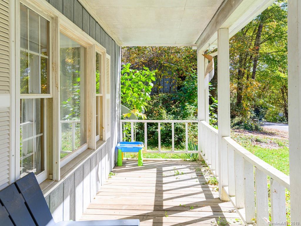84 Dillingham Road Brevard, NC 28712 - Photo 5 of 23 Gallery Image 5