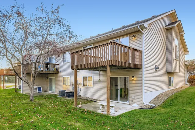 $245,000 | 3953 124th Avenue Northwest, Coon Rapids, MN 55433