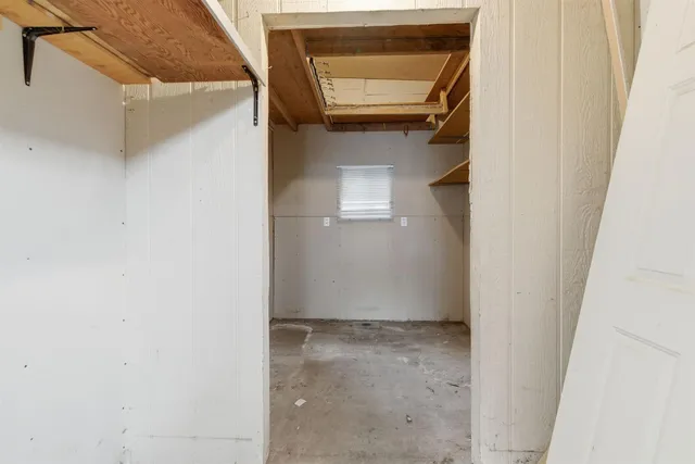 a view of a back yard of the house