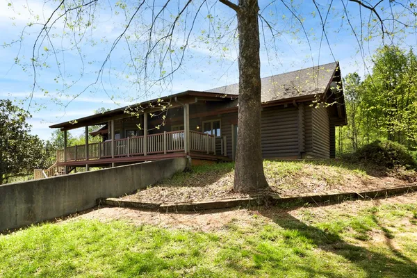 $585,000 | 68 Country Side Lane, Hayesville, NC 28904
