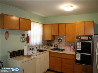 66 Sherbrooke Road Ewing, NJ 08638 - Photo 3 of 6