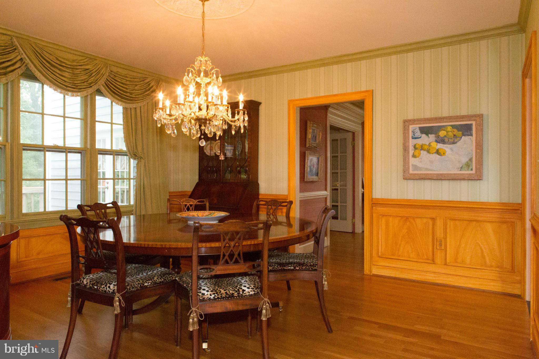 7804 Brickyard Road Potomac, MD 20854 - Photo 5 of 21 Dining Room