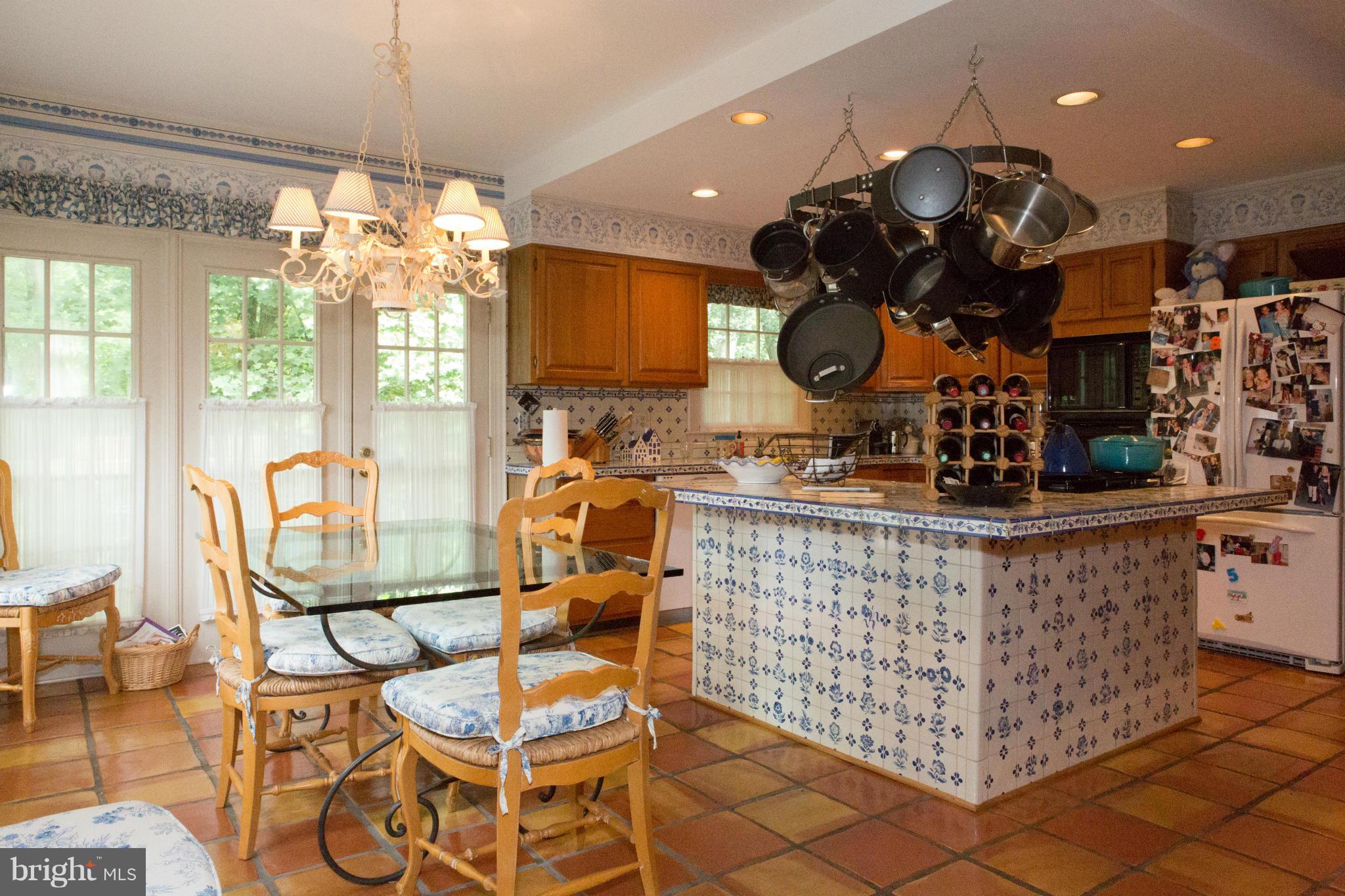7804 Brickyard Road Potomac, MD 20854 - Photo 6 of 21 Kitchen