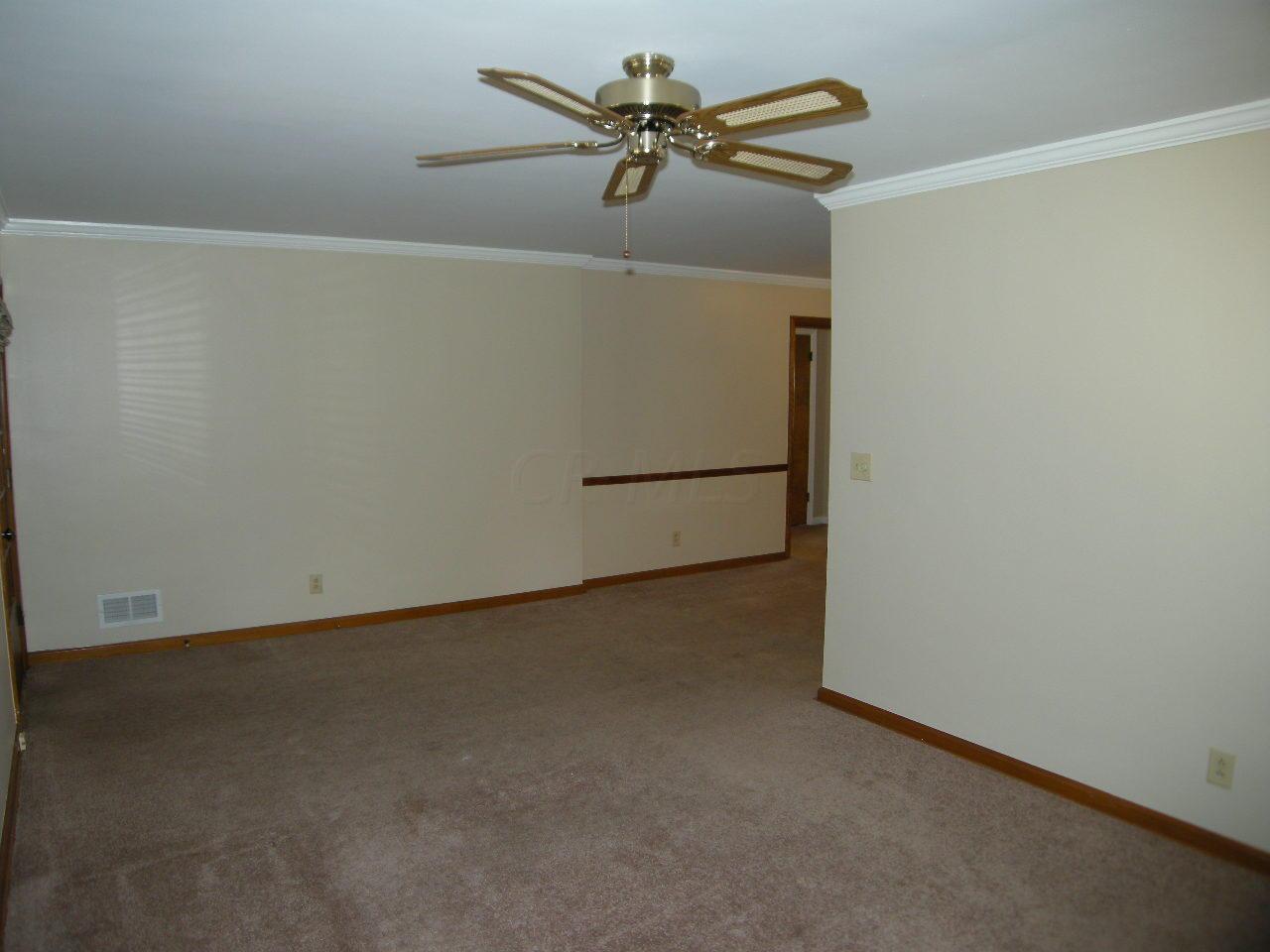 375 Walhalla Road Columbus, OH 43202 - Photo 4 of 32