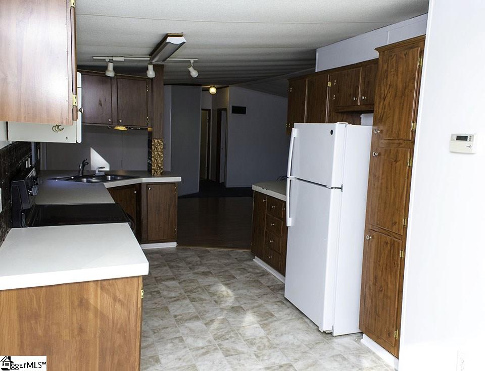 207 Irene Road Gray Court, SC 29645 - Photo 13 of 19 Gallery Image 13
