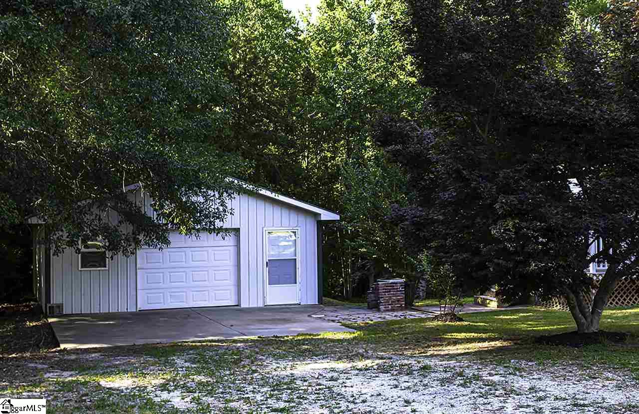 207 Irene Road Gray Court, SC 29645 - Photo 3 of 19 Gallery Image 3