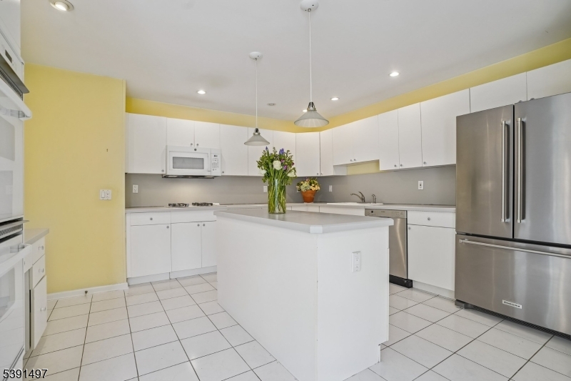 50 Pippins Way Morristown, NJ 07960 - Photo 11 of 42