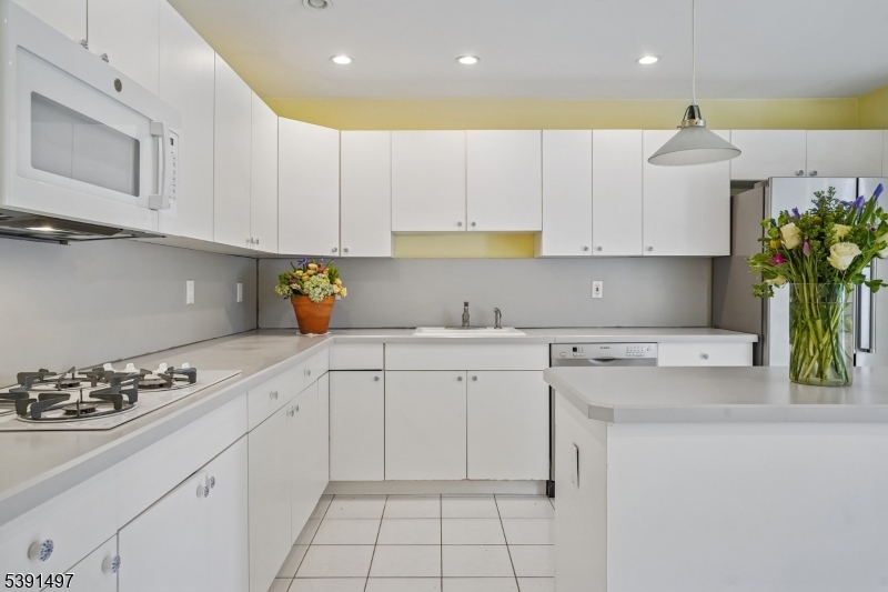 50 Pippins Way Morristown, NJ 07960 - Photo 14 of 42