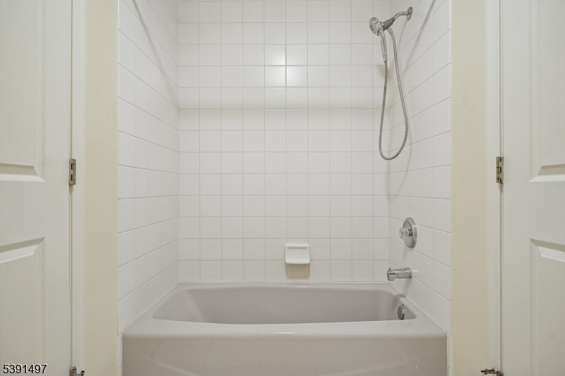 50 Pippins Way Morristown, NJ 07960 - Photo 32 of 42