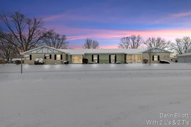 $161,900 | 882 Andover Court Southeast, Unit 57, Kentwood, MI 49508