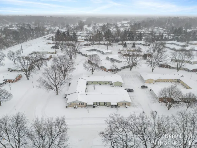 $161,900 | 882 Andover Court Southeast, Unit 57, Kentwood, MI 49508