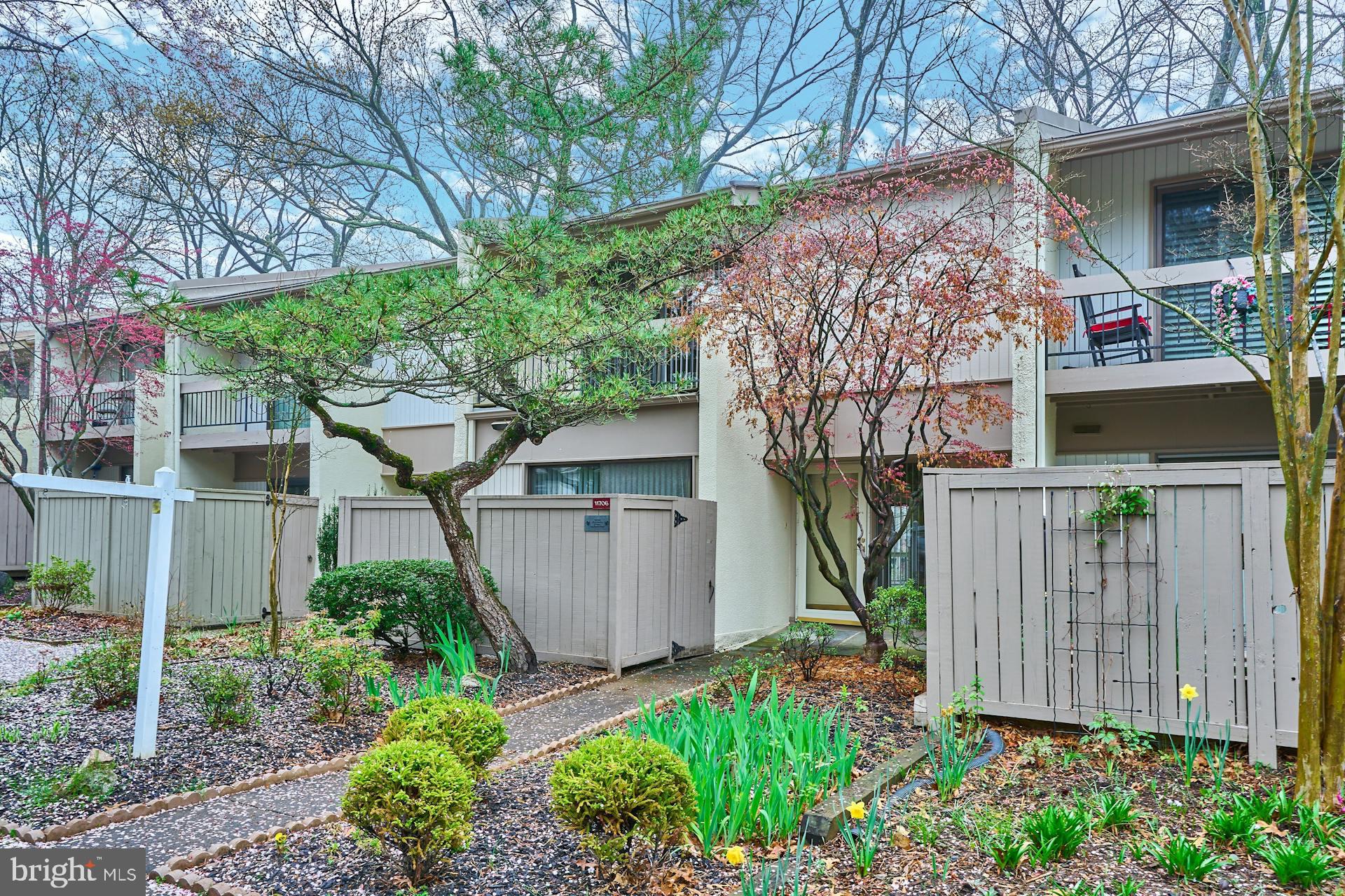 11706 Newbridge Court Reston, VA 20191 - Photo 2 of 39