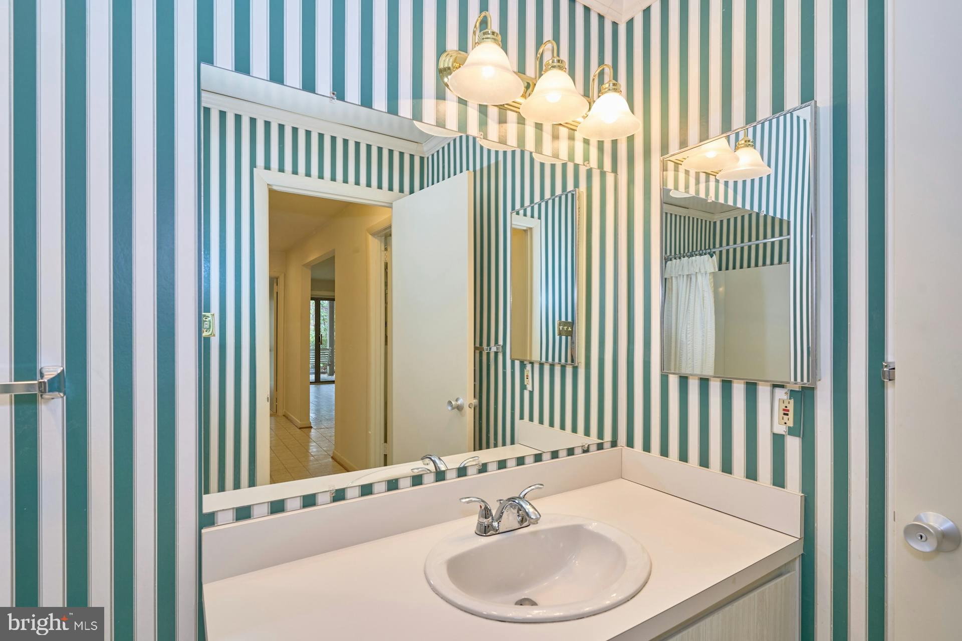 11706 Newbridge Court Reston, VA 20191 - Photo 28 of 39