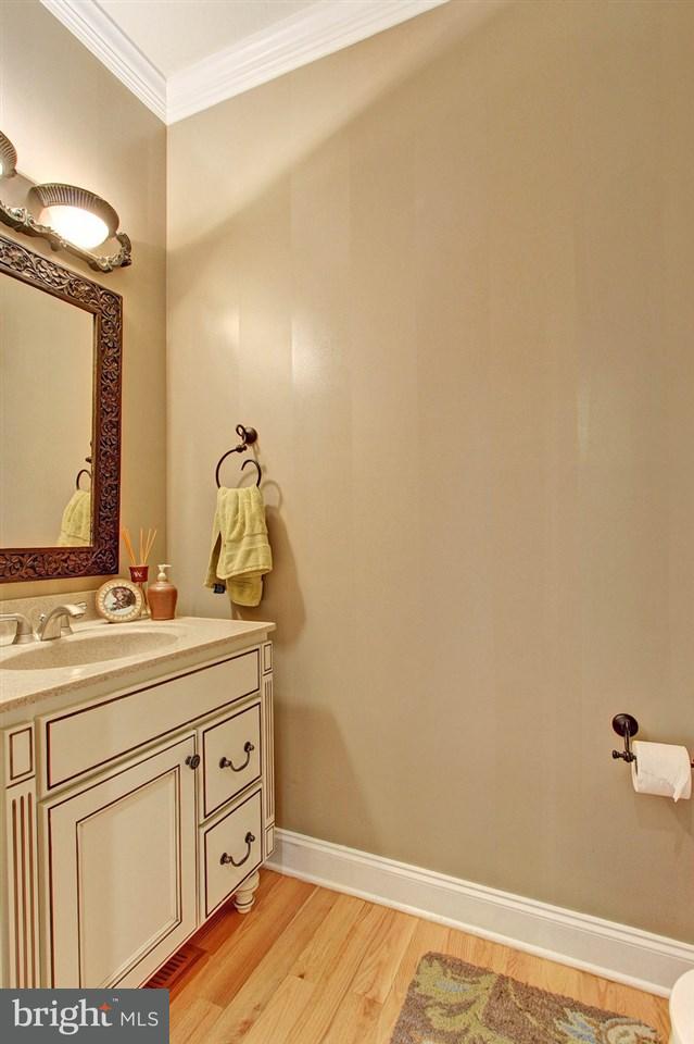 186 Ridgefield Drive York, PA 17403 - Photo 13 of 36 Gallery Image 13