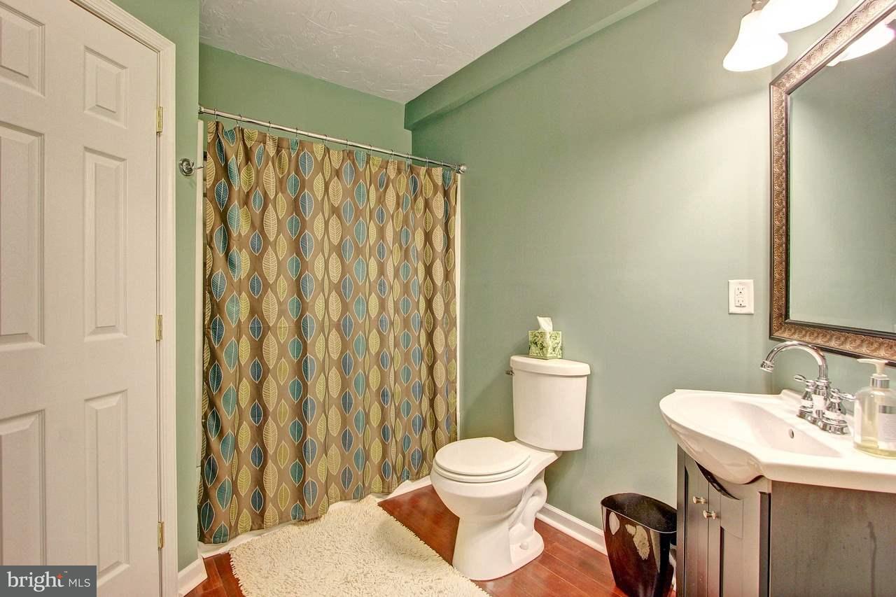 186 Ridgefield Drive York, PA 17403 - Photo 29 of 36 Gallery Image 29
