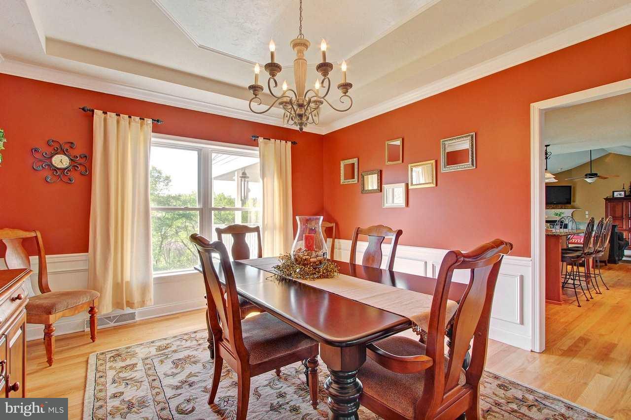 186 Ridgefield Drive York, PA 17403 - Photo 5 of 36 Gallery Image 5